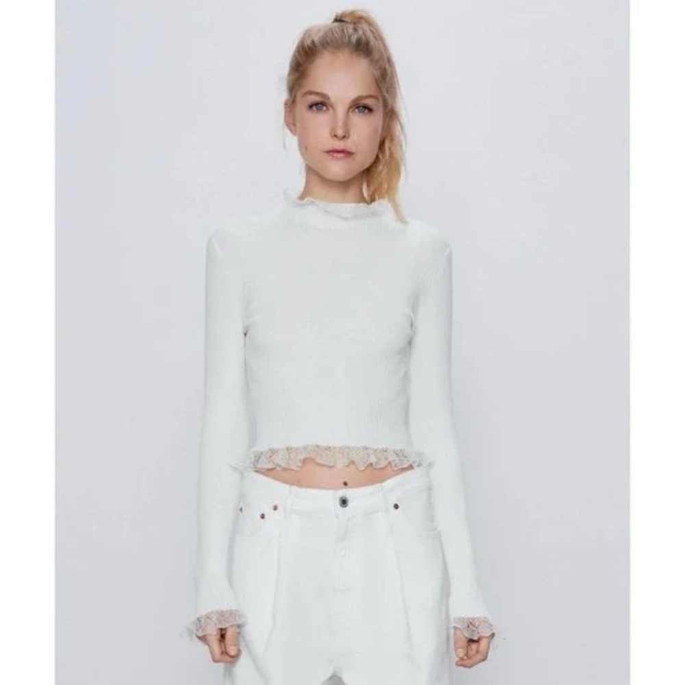 🆕 Zara Ribbed Lace Trimmed Top